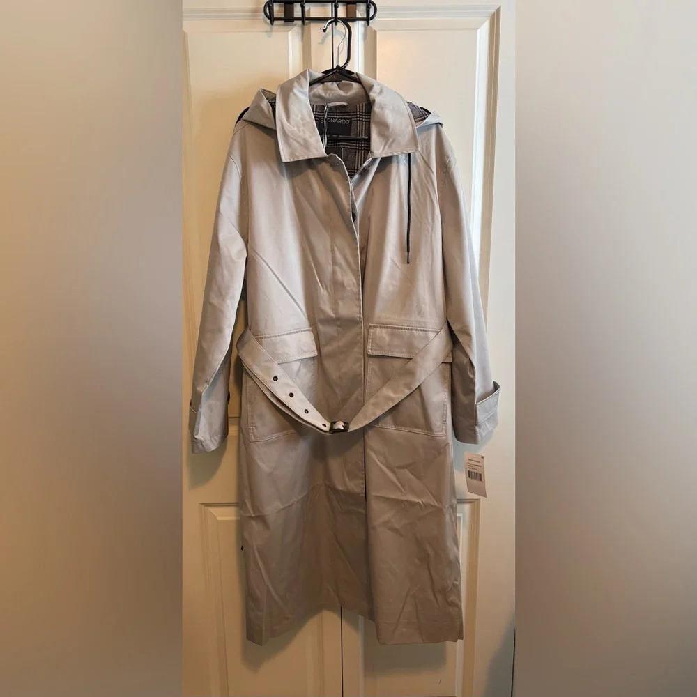 Bernardo “Ash” Trench Coat - Picture 4 of 8